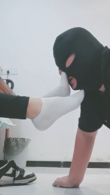 图片[8]-【美娜格格】御姐女神白袜暴力虐打-绳艺资料库