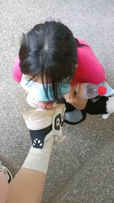 图片[3]-【爱可呀】教室大冒险-女慕随机清理素人鞋子-绳艺资料库