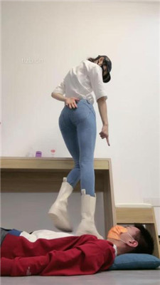 【美娜格格】白短靴&AJ全体重踩地毯-绳艺资料库